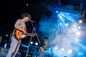 ศิลปินแสดงสดบนเวทีงาน CAT RADIO ครั้งที่ 12