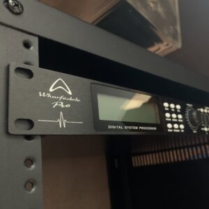 Wharfedale Pro Digital System Processor ใน Rack ที่ HIGHROLL Bar